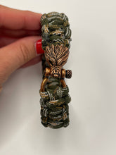 Load image into Gallery viewer, Wolf Paracord Bracelet - Forest Camo