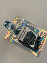 Load image into Gallery viewer, Hotfix Rhinestones - Blue Zircon