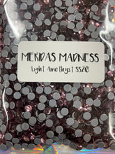 Load image into Gallery viewer, Hotfix Rhinestones - Light Amethyst