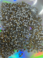 Load image into Gallery viewer, Hotfix Rhinestones - Dorado
